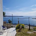 Sophiehuset- Cozy Oceanview Sorvagen