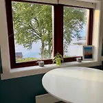 Sophiehuset- Cozy Oceanview Holiday home