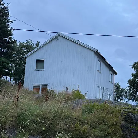 Sophiehuset- Cozy Oceanview Sørvågen