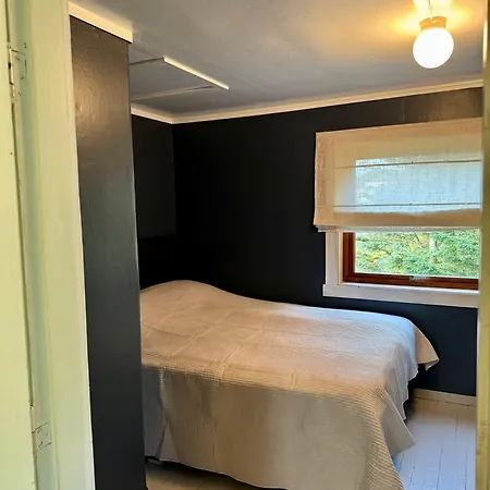 Sophiehuset- Cozy Oceanview Casa de Férias Sørvågen