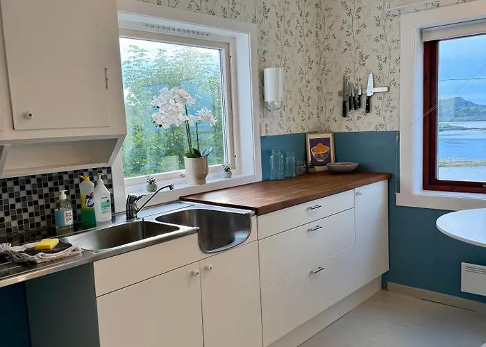 Sophiehuset- Cozy Oceanview *